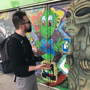 Meet your Posher, Zisis